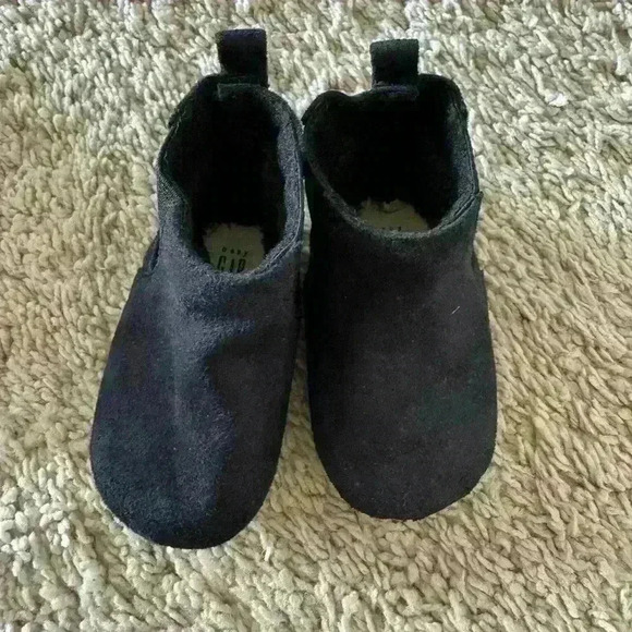 Lot of Baby Gap Girl Shoes 6-12 months - Picture 6 of 8